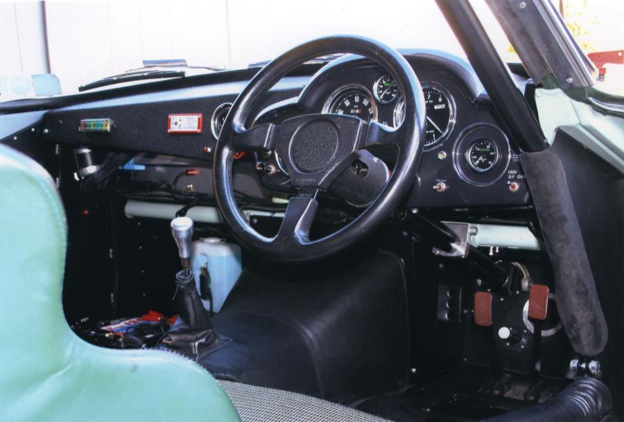 Торпедо Aston Martin DB4 Lightweight Racer (Series III) 1961 года  (фото 4 из 4)